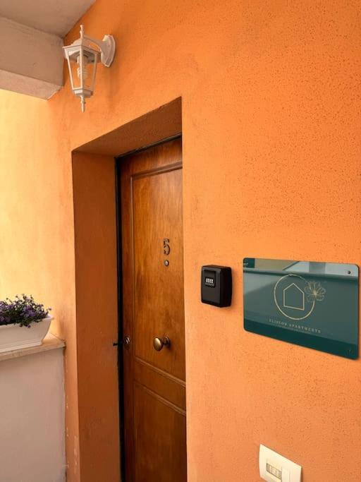 פיומיצ'ינו Casa Vacanza Elislor Apartments מראה חיצוני תמונה